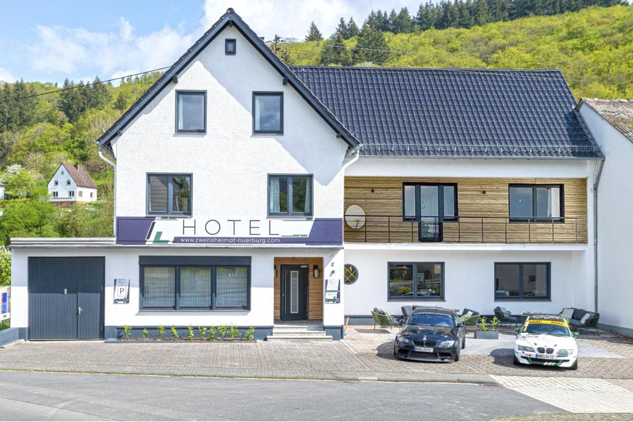 Hotel Zweite Heimat Nuerburg ケルベルク エクステリア 写真